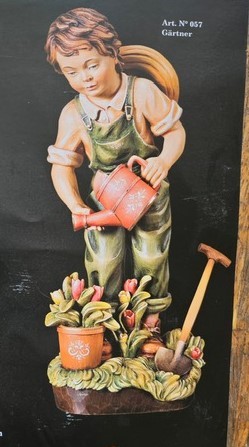 Bild von Gärtner 40cm Holzgeschnitzt und Handbemalt farbig 