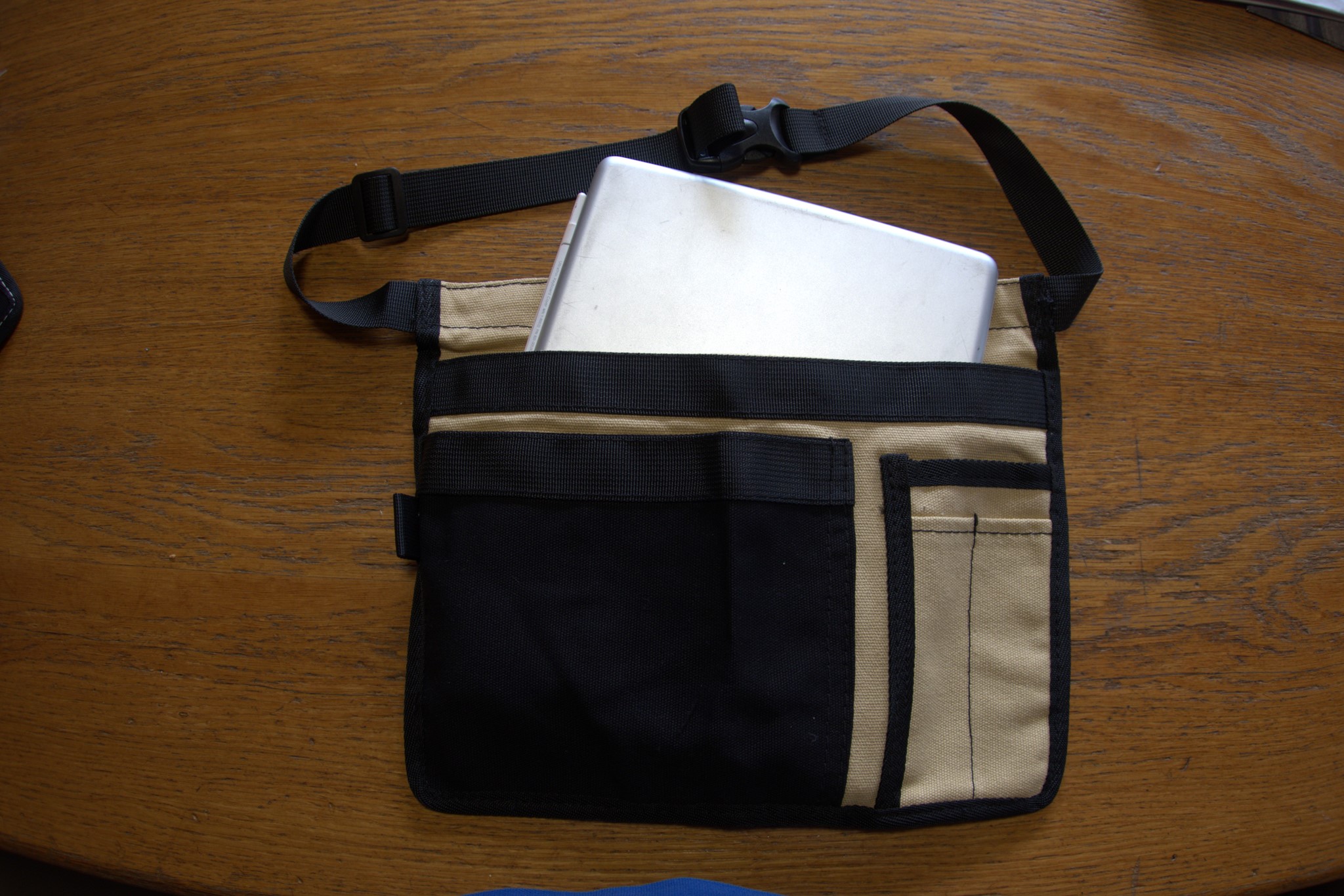 Bild von Holster IPad Tasche für den Service usw. schwarz/beige 